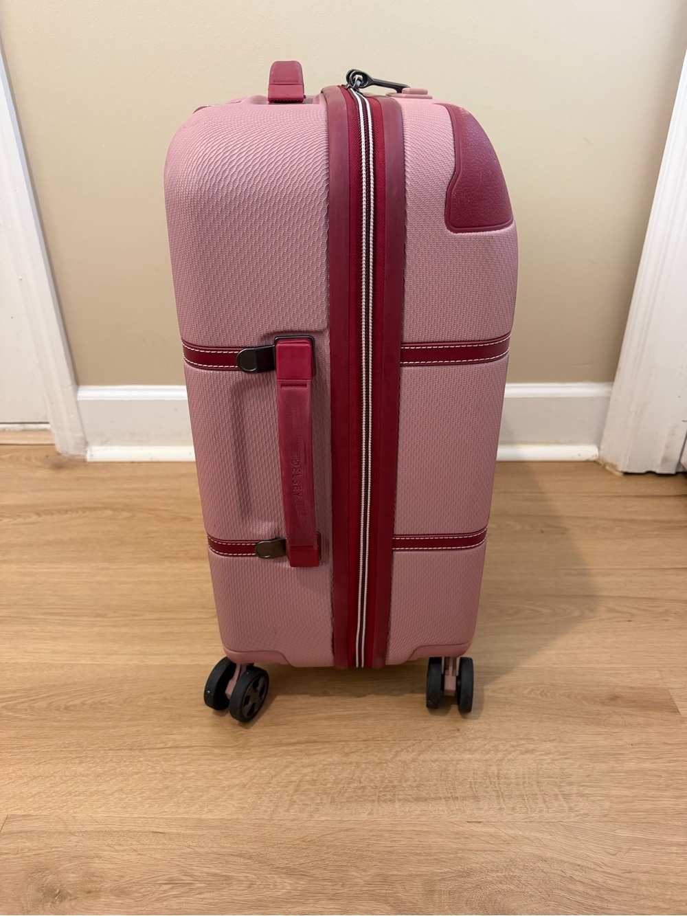 Delsey Paris Chatelet Pink and Burgundy Hardside Carry-On Spinner - Picture 4 of 7